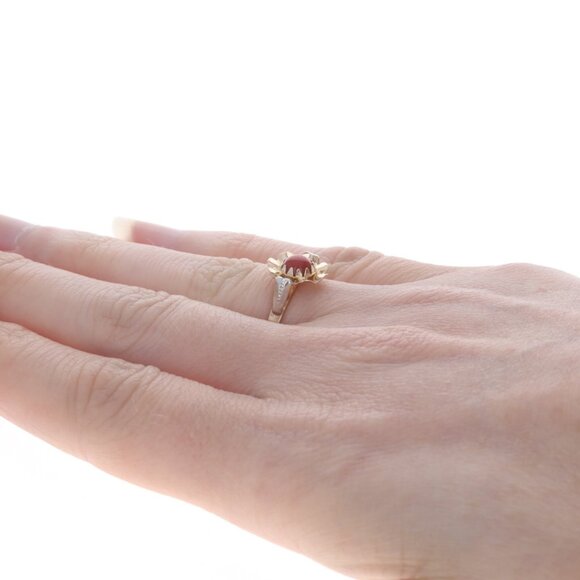 Yellow Gold Coral Solitaire Ring - 18k Round Cabochon Flower - Picture 4 of 6